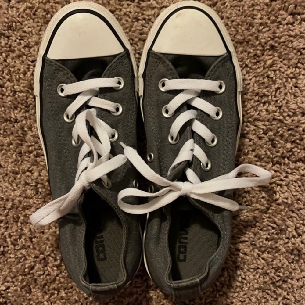 Grey Converse Size 7 - image 1